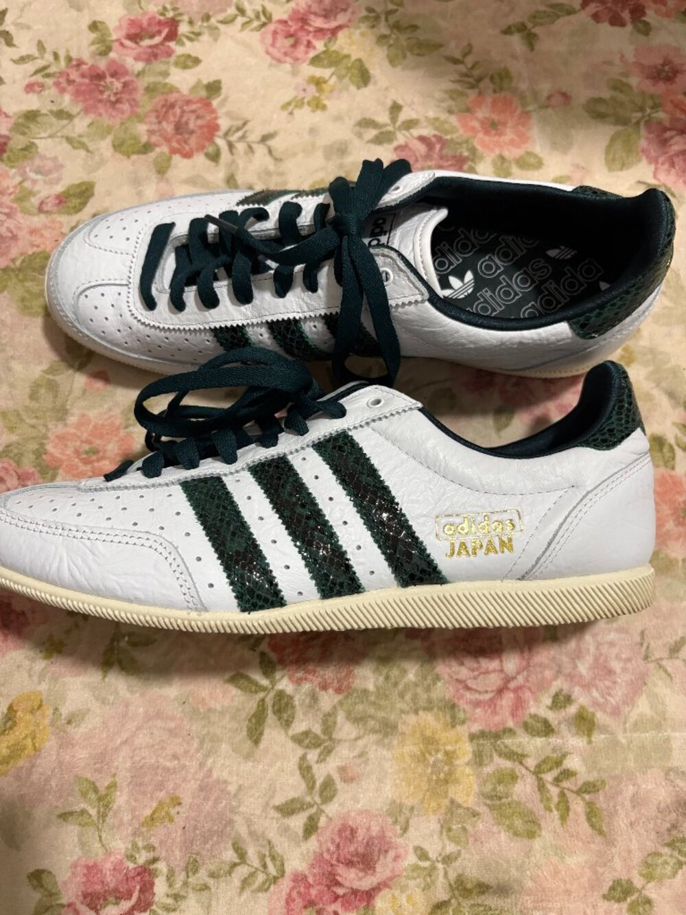 adidas Originals Japan White & Green Snake-Effect Sneakers — Size 10 - brand new